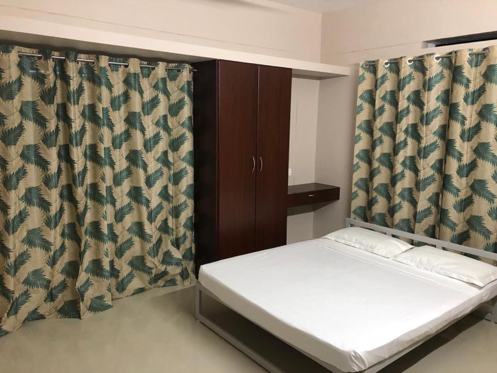 Nachiyar Suites Thiruvananthapuram Eksteriør billede